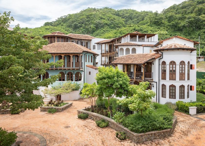 Guanacaste Tempate Exterior Detail