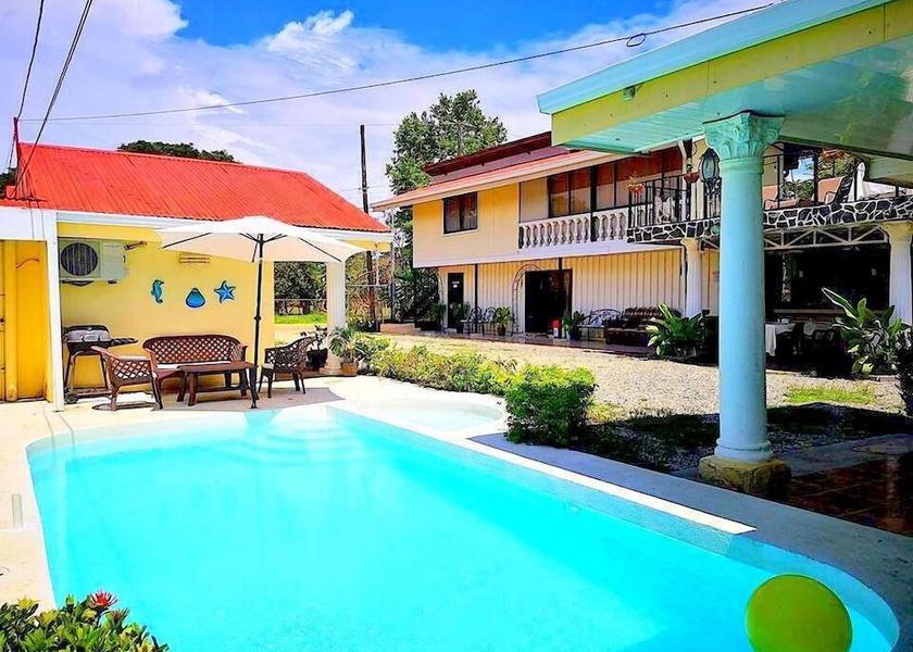 Puntarenas Ciudad Cortes Facade