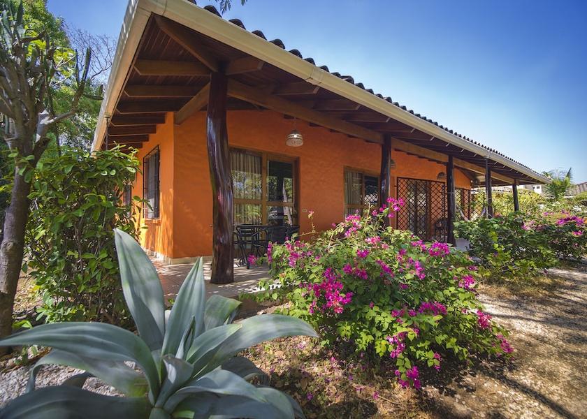 Guanacaste Potrero Exterior Detail