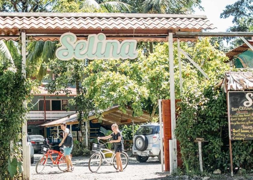 Limon Puerto Viejo de Talamanca Facade