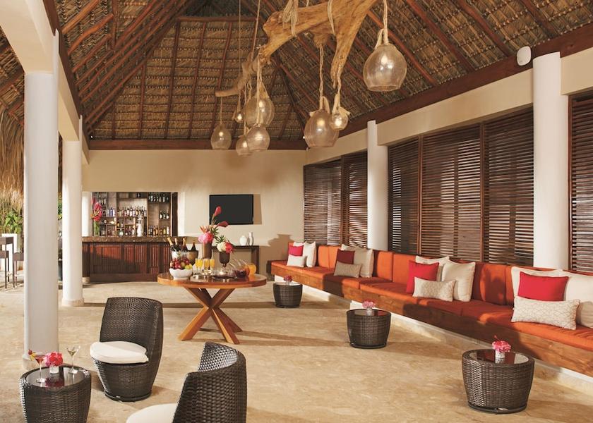 La Altagracia San Rafael del Yuma Lounge