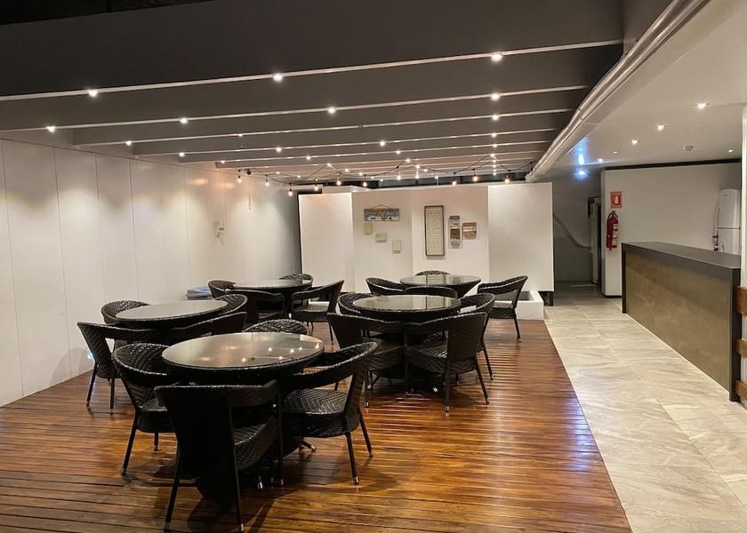 Galapagos Puerto Baquerizo Moreno Porch