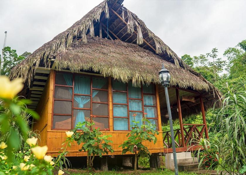 Orellana Taracoa Hotel Exterior