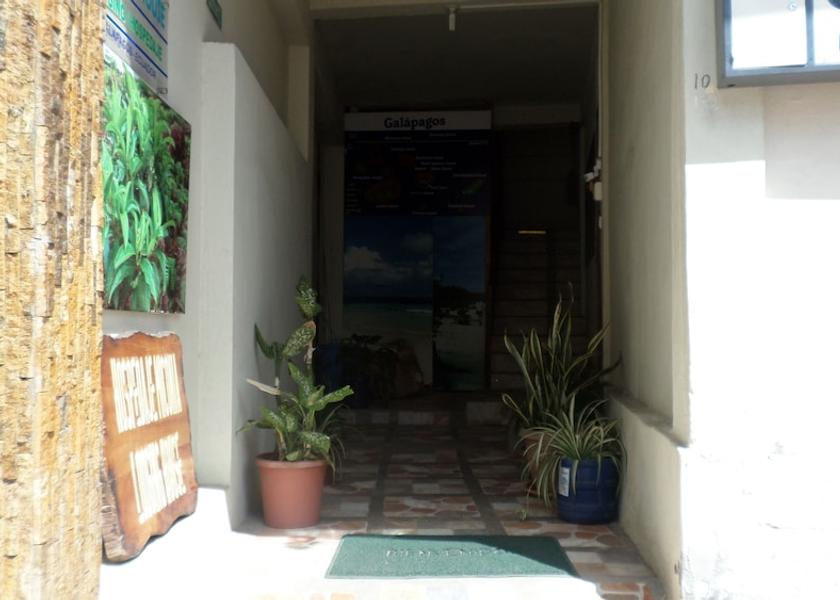 Galapagos Puerto Ayora Interior Entrance