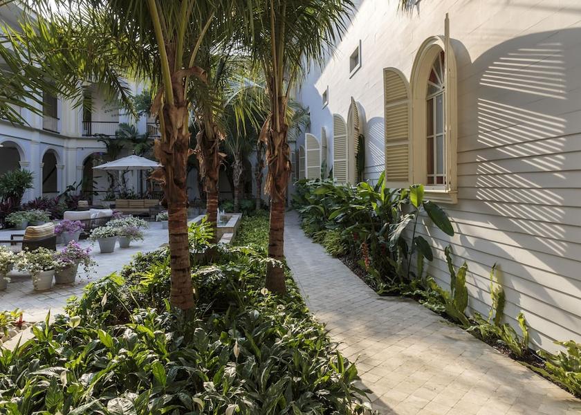 Pichincha Guayaquil Interior Entrance