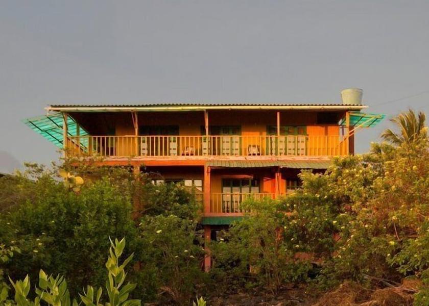 Galapagos Puerto Ayora Exterior Detail