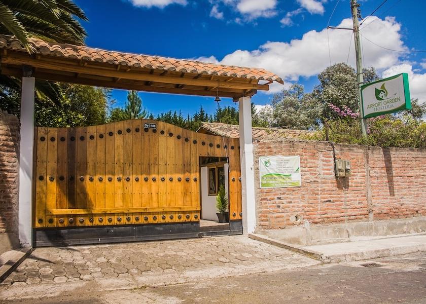 Pichincha Tababela Property entrance