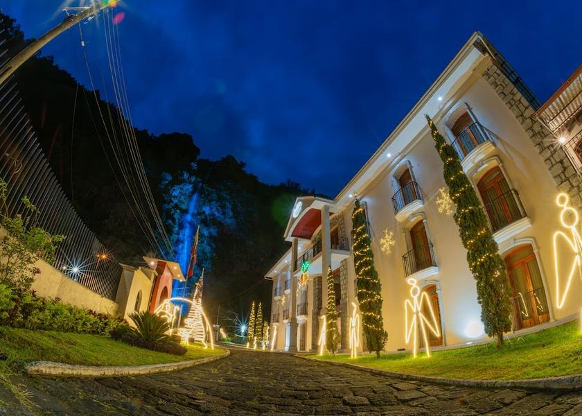 Tungurahua Banos Exterior Detail