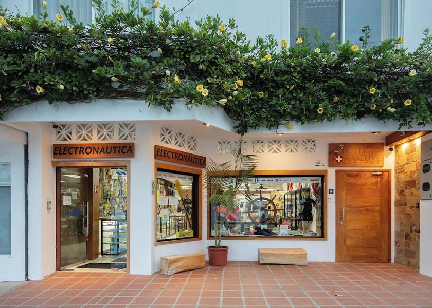 Galapagos Puerto Ayora Exterior Detail