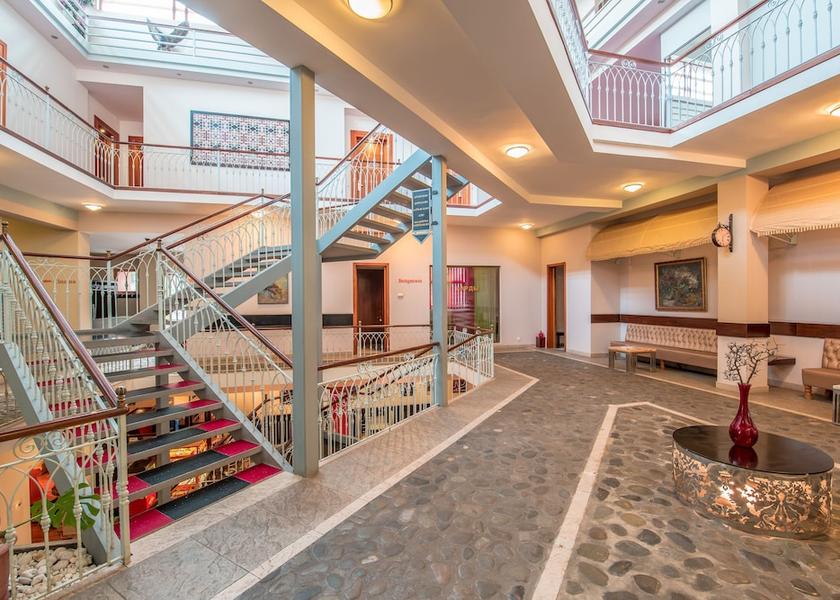 Kvemo Kartli Tsqneti Interior Entrance