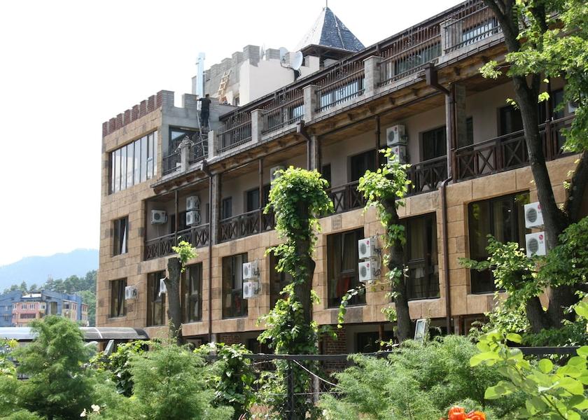  Borjomi Facade