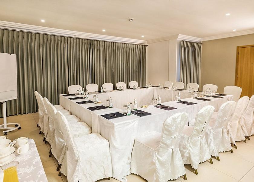  Accra Meeting Room
