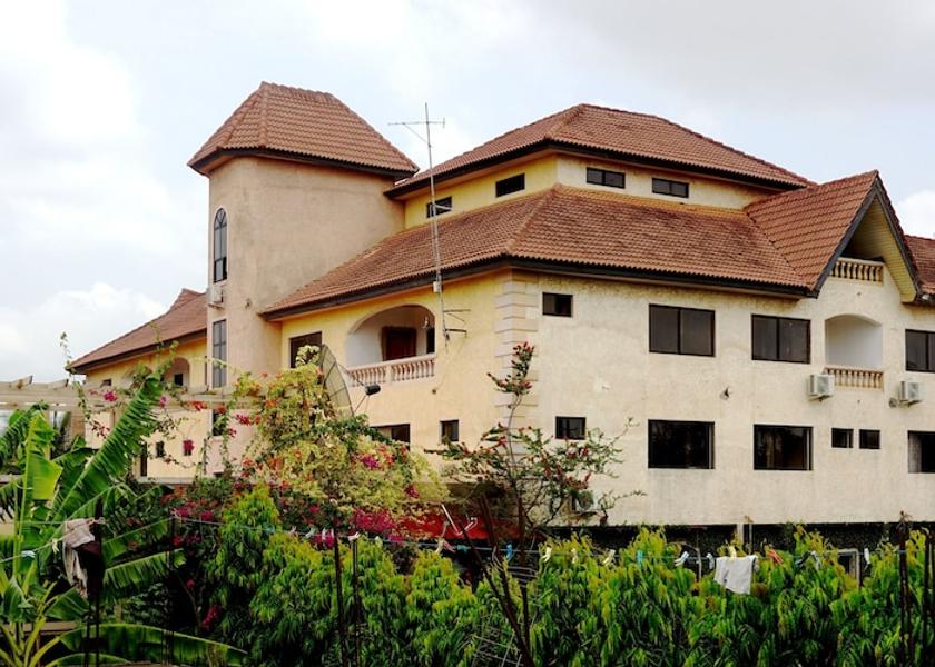 Accra Region Kwabenyan Exterior