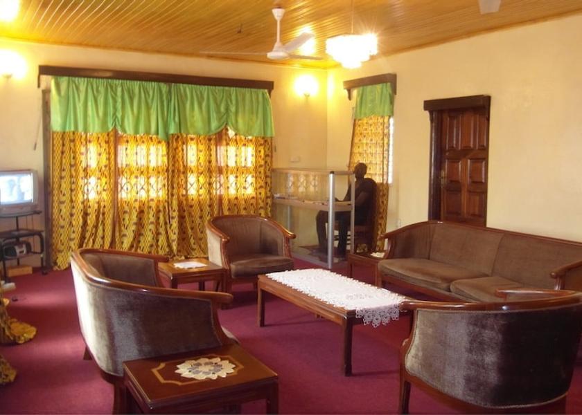  Accra In-Room Dining