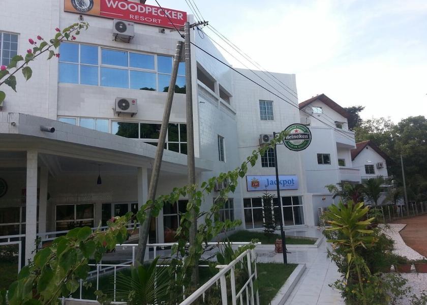  Banjulinding Entrance