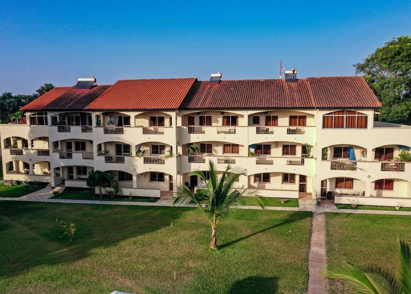  Serrekunda Exterior
