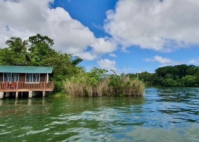 Izabal (department) Rio Dulce Exterior Detail