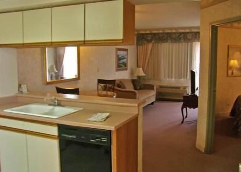  Tamuning Living Area