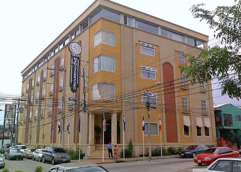 Cortés San Pedro Sula Front of property