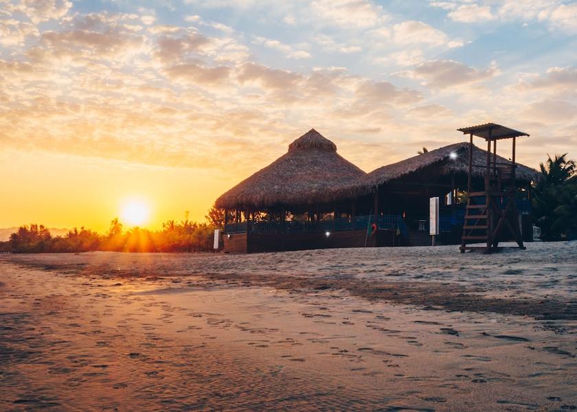 Atlantida Tela Exterior Detail