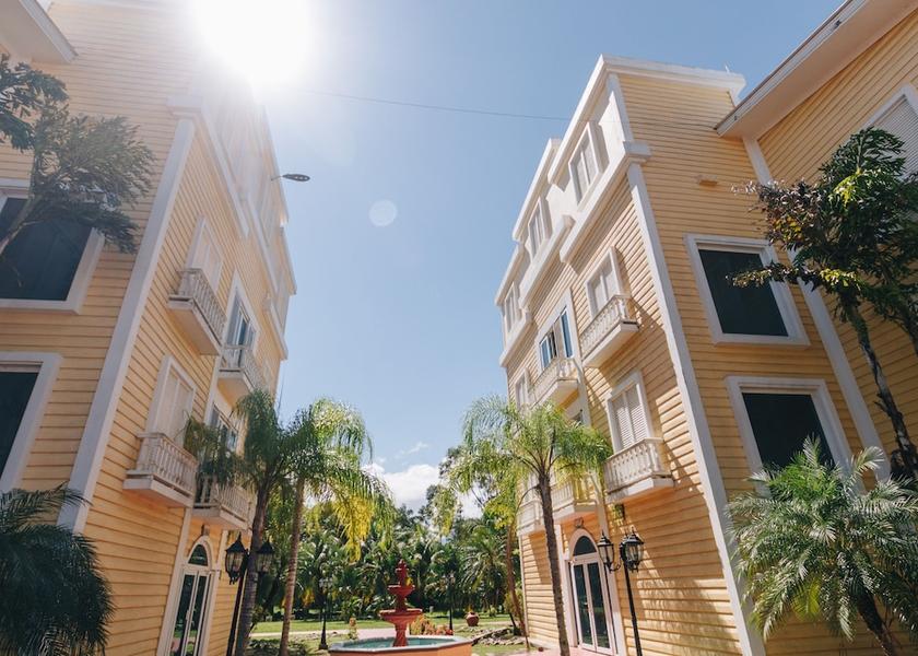 Atlántida Tela Exterior