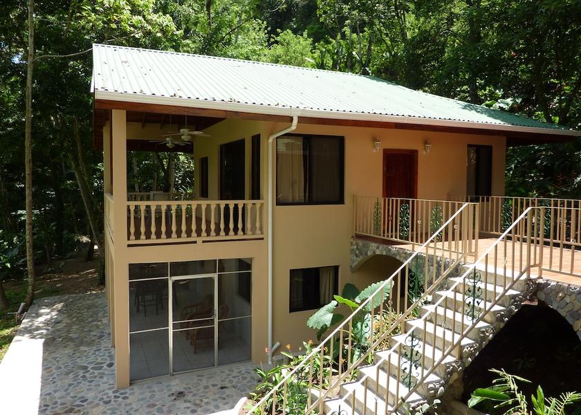 Atlantida La Ceiba Exterior Detail