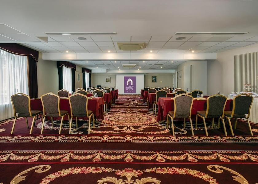 County Roscommon Roscommon Meeting facility