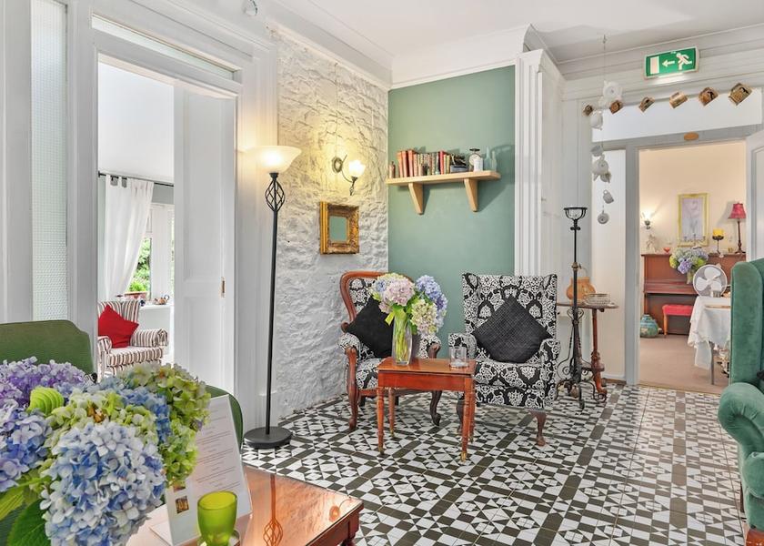 Cork (county) Cobh Bar