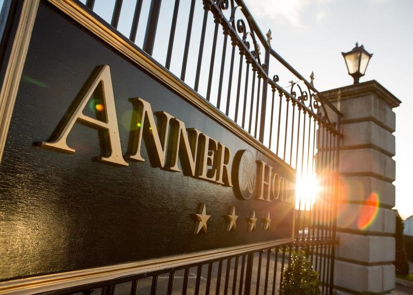 Tipperary (county) Thurles Exterior Detail