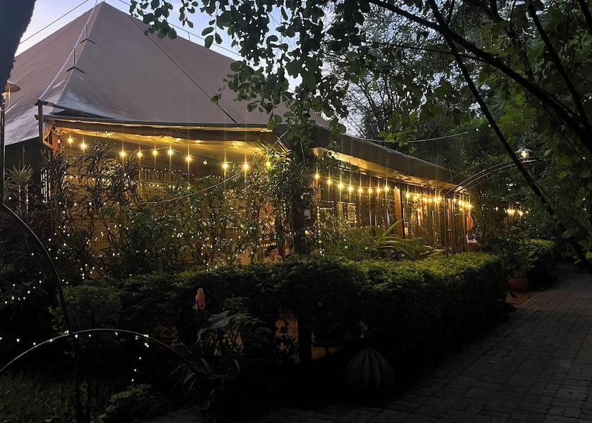  Meru National Park Restaurant