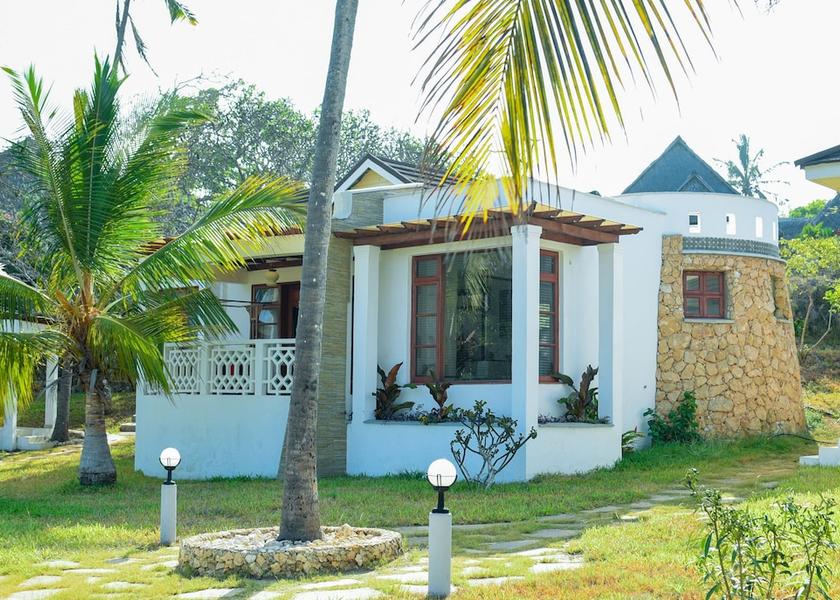 Kwale County Tiwi Front of property