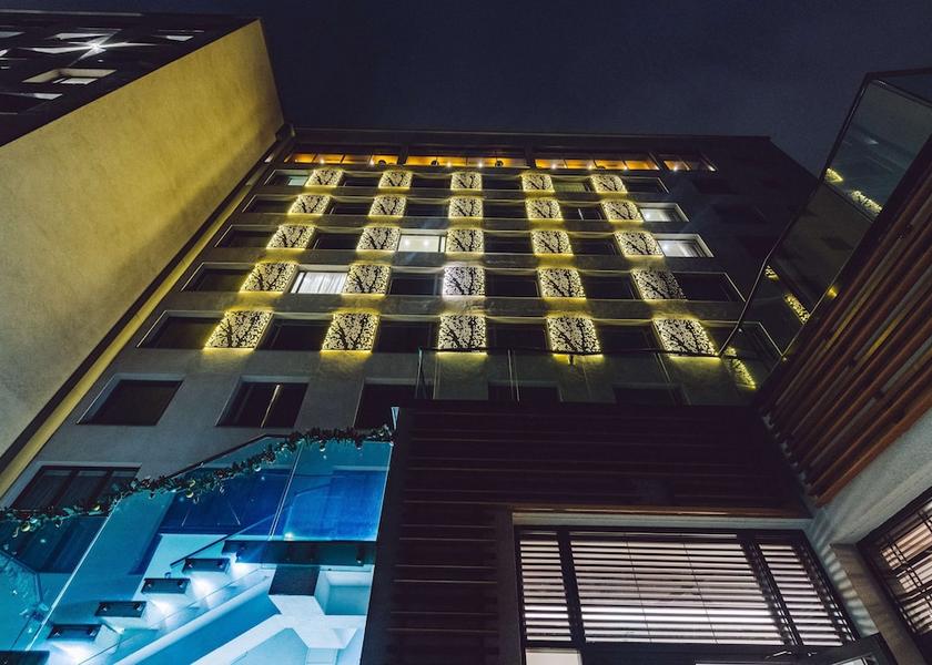  Nairobi Exterior Detail