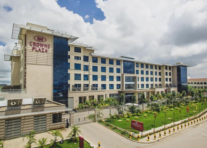  Nairobi Exterior Detail