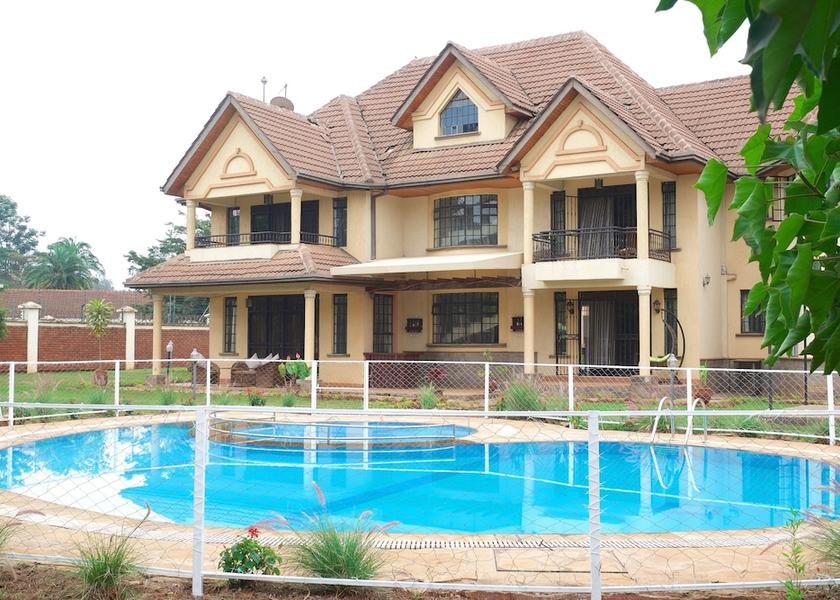  Nairobi Exterior Detail