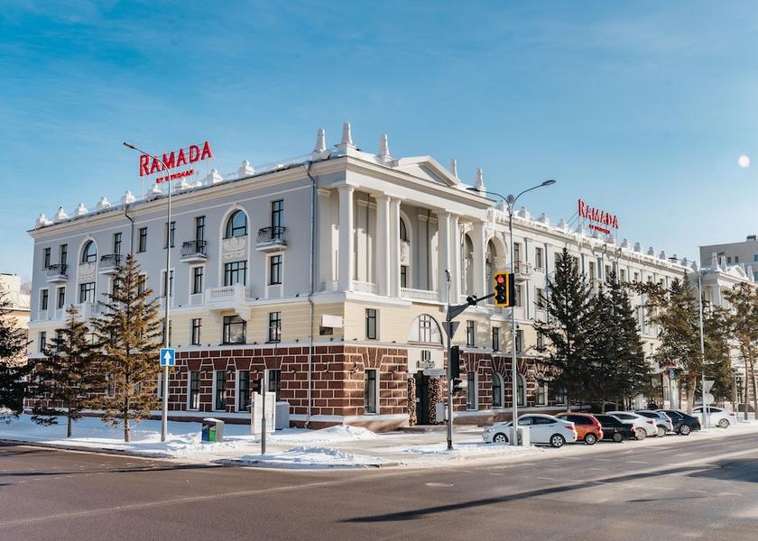  Astana Exterior