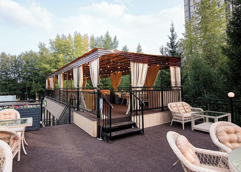  Astana Terrace/patio