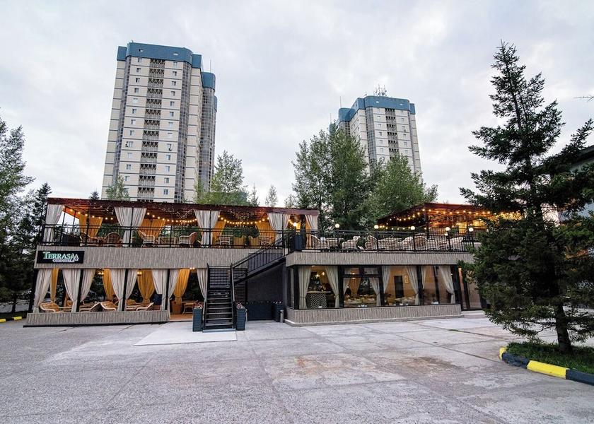  Astana Terrace/patio