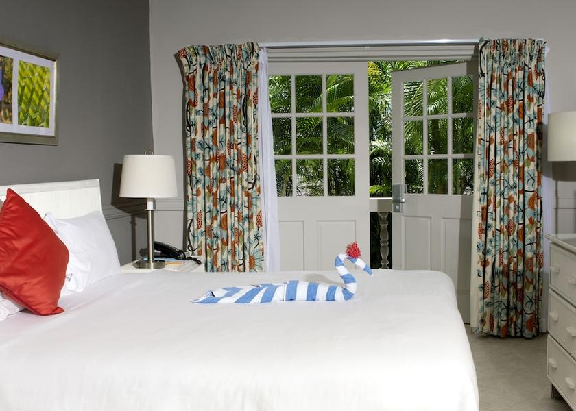  Castries Room