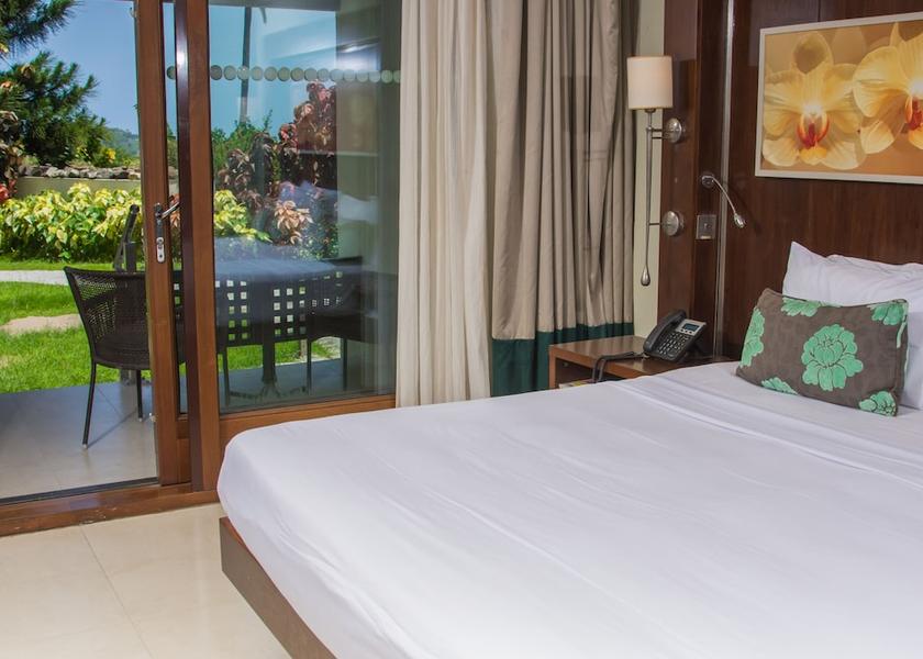  Castries Interior Entrance