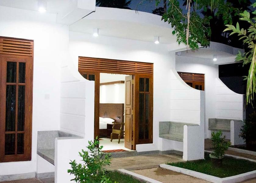 Matara District Mirissa Courtyard