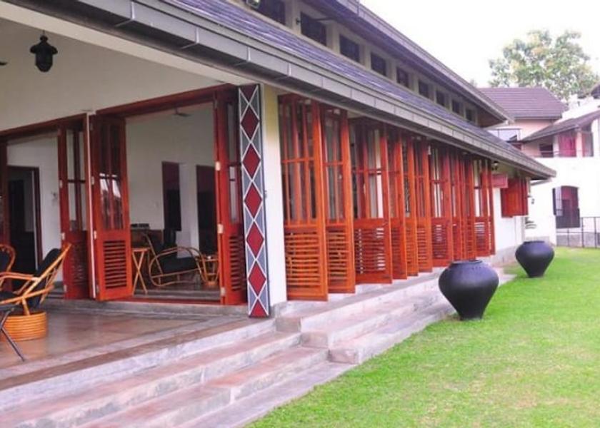 Colombo District Moratuwa Porch