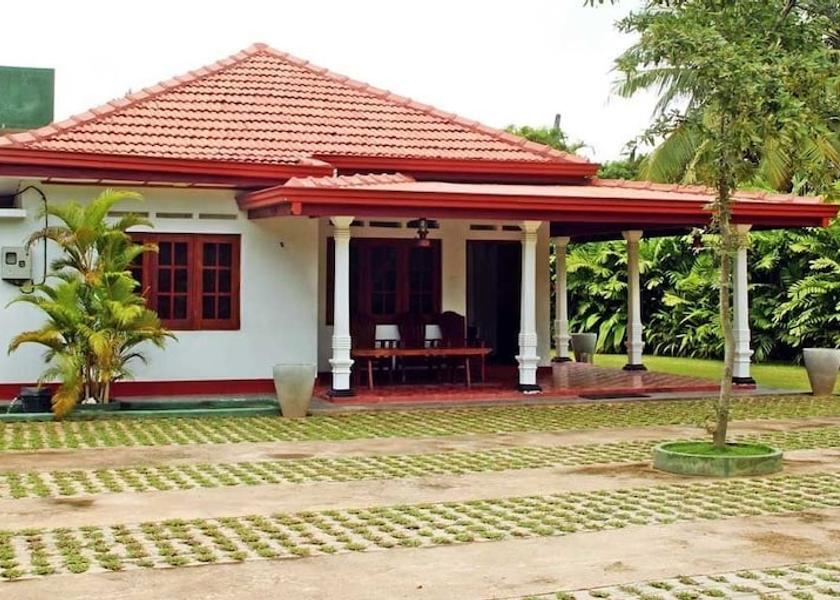 Western Province Aluthgama Property grounds
