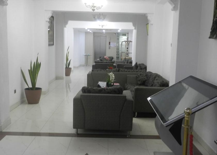 Colombo District Colombo Living Area