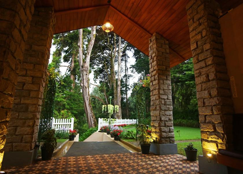 Nuwara Eliya District Nuwara Eliya Entrance