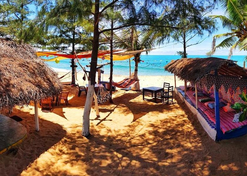 Ampara District Arugam Facade