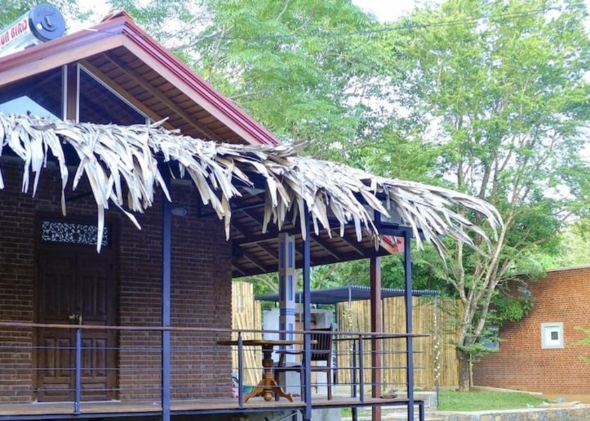 Monaragala District Udawalawa Terrace