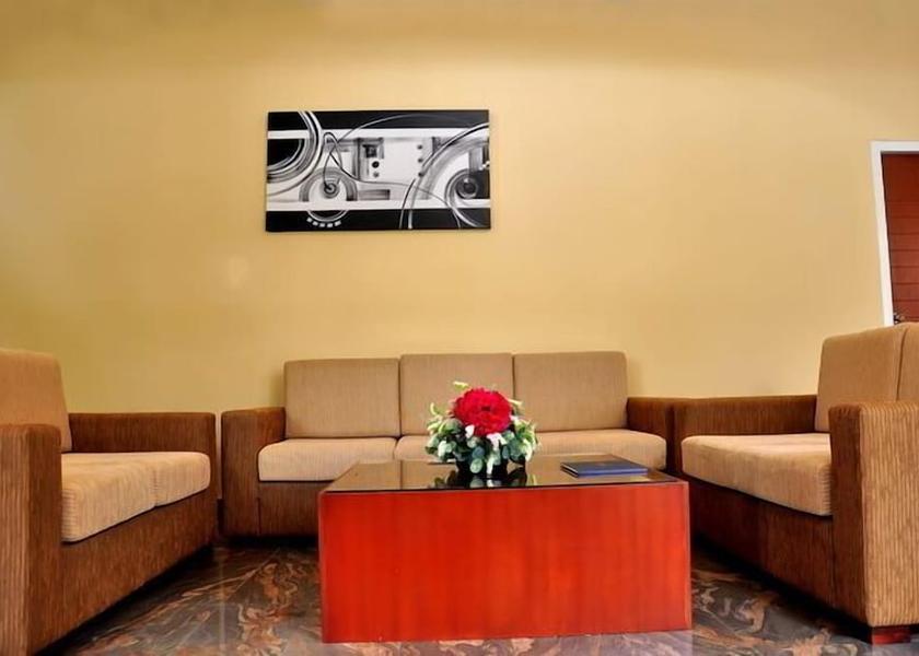 Colombo District Thalawatugoda Lobby