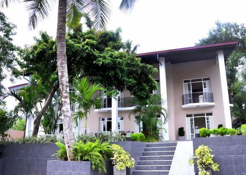 Colombo District Thalawatugoda Facade