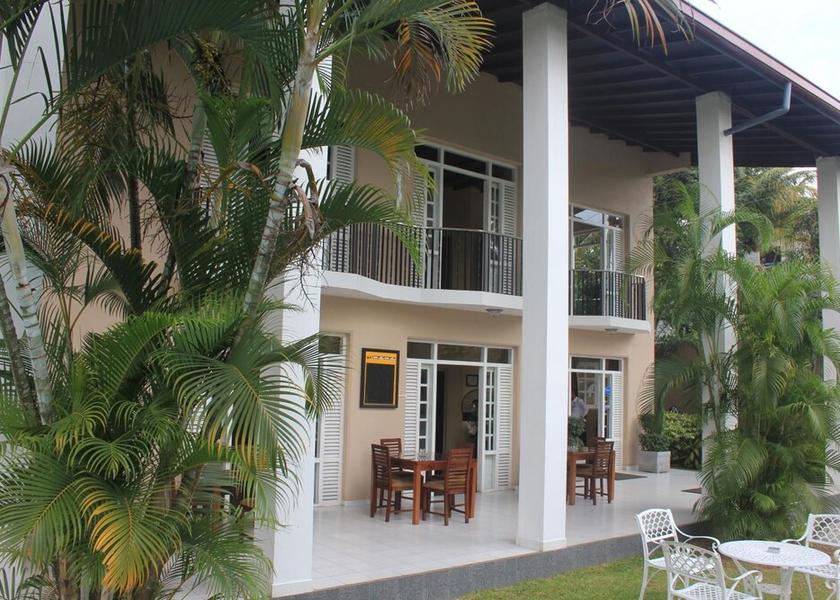 Colombo District Thalawatugoda Exterior Detail