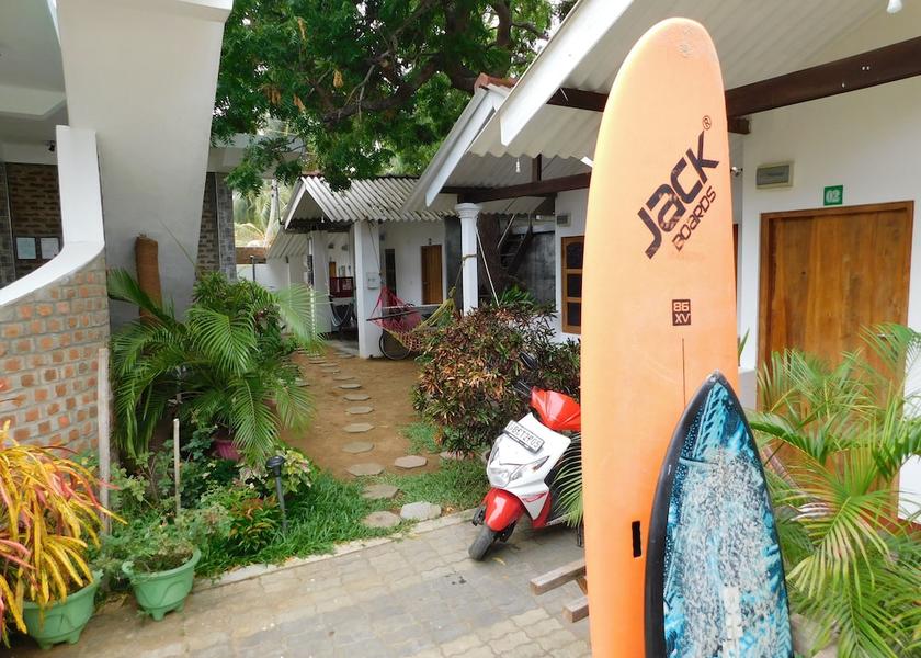 Ampara District Arugam Facade